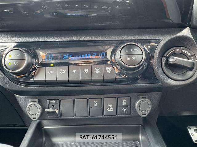 Toyota HILUX 2022-09 8371723-22