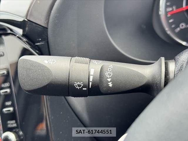 Toyota HILUX 2022-09 8371723-27