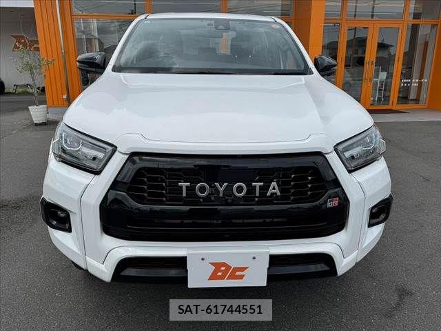 Toyota HILUX 2022-09 8371723-8