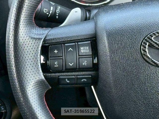 Toyota HILUX 2022-03 8412812-23