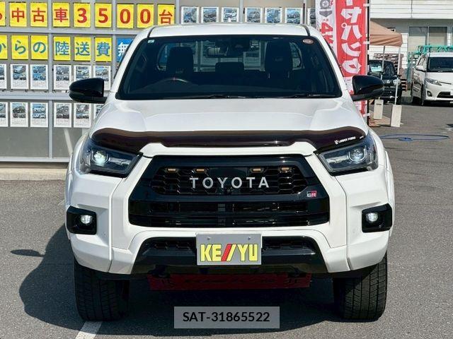 Toyota HILUX 2022-03 8412812-4