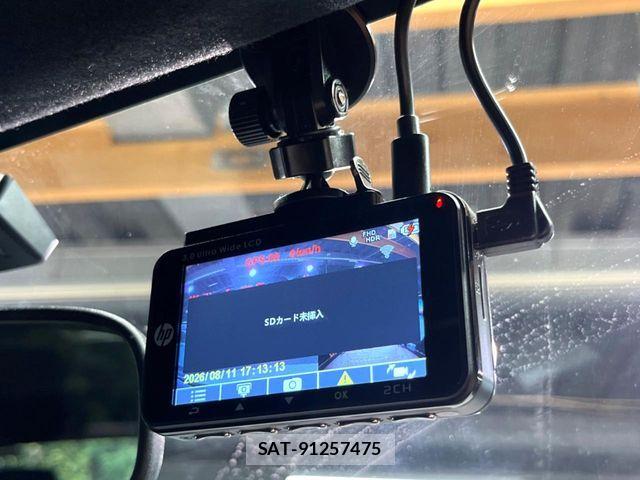 Toyota HILUX 2023-07 8438206-8