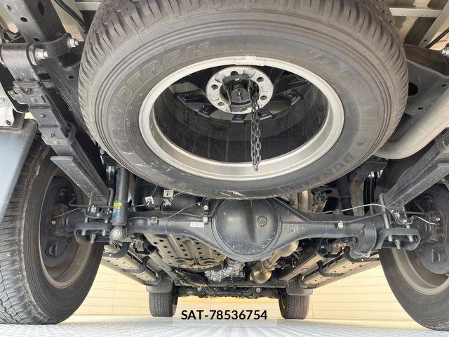 Toyota HILUX 2022-04 8438207-18