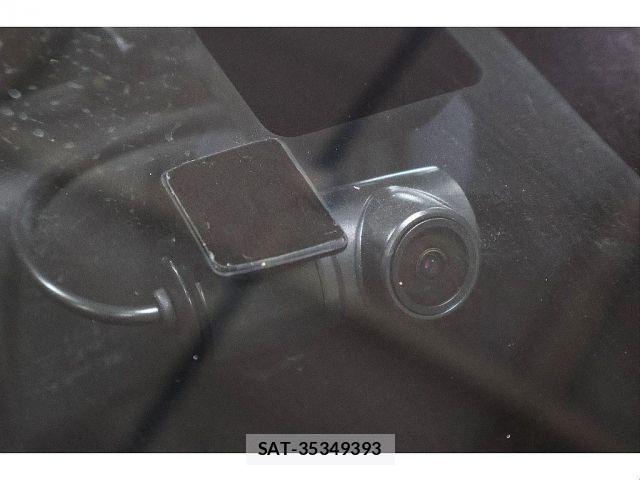 Toyota HILUX 2023-01 8438204-13