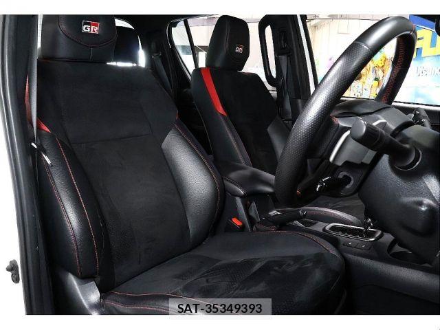 Toyota HILUX 2023-01 8438204-14