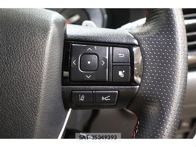 Toyota HILUX 2023-01 8438204-4