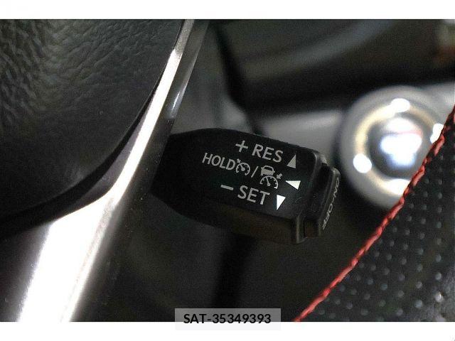 Toyota HILUX 2023-01 8438204-5