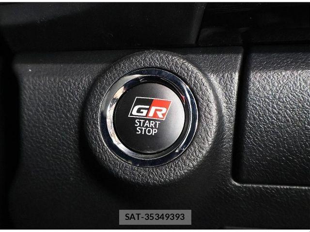 Toyota HILUX 2023-01 8438204-6