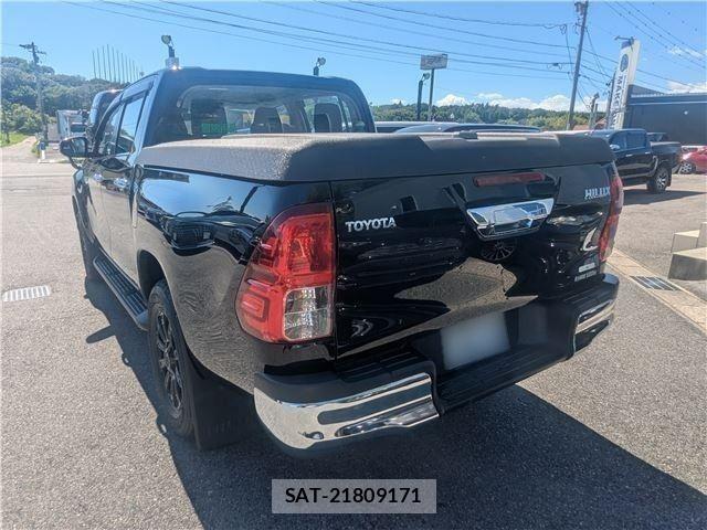 Toyota HILUX 2018-05 8457646-1