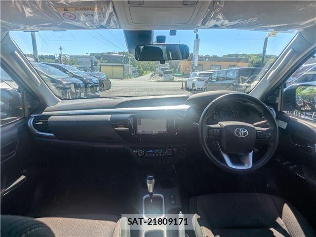 Toyota HILUX 2018-05 8457646-2