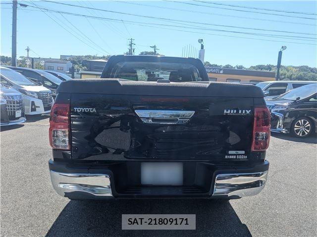 Toyota HILUX 2018-05 8457646-7