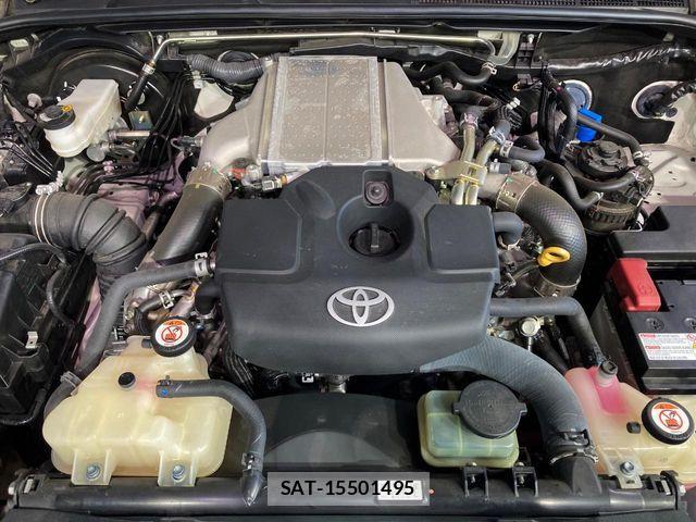 Toyota HILUX 2023-02 8457643-17