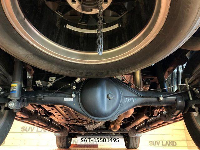 Toyota HILUX 2023-02 8457643-18