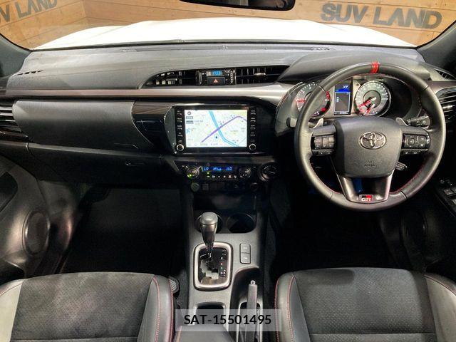 Toyota HILUX 2023-02 8457643-1