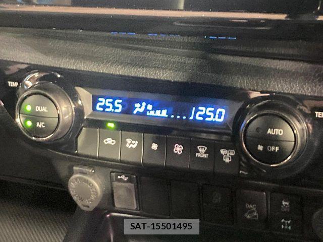 Toyota HILUX 2023-02 8457643-6