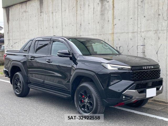 Toyota HILUX 2026-06 8457634-2