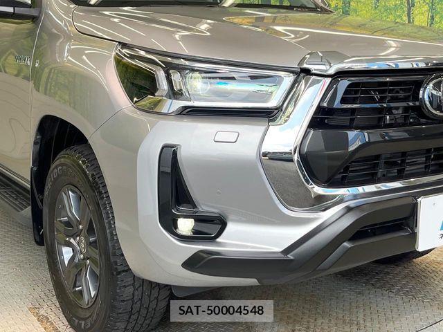Toyota HILUX 2021-11 8457645-11
