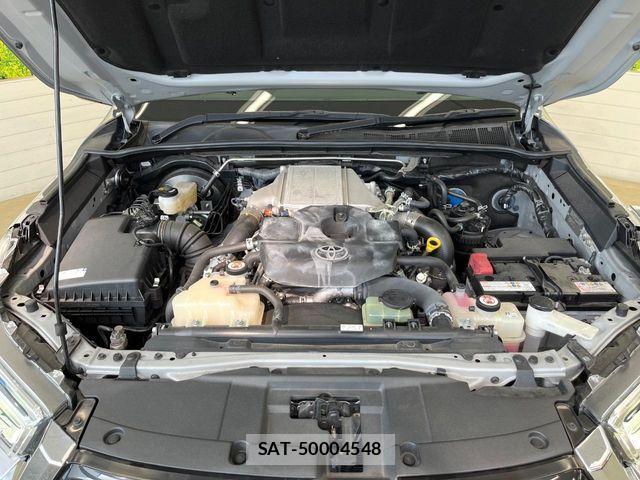 Toyota HILUX 2021-11 8457645-17