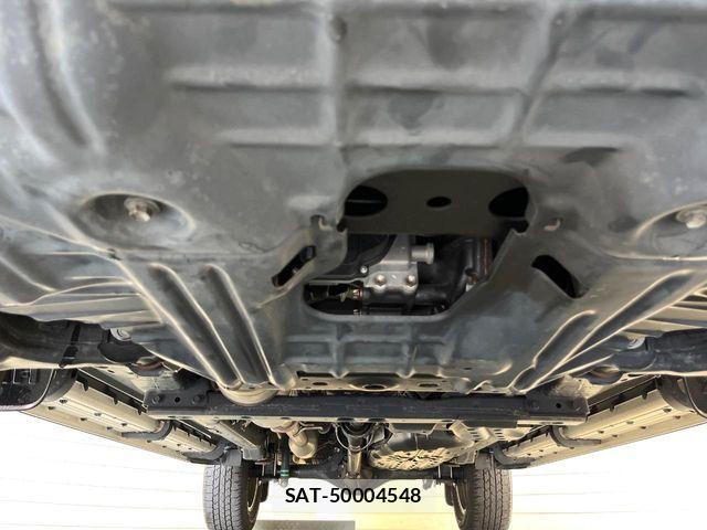 Toyota HILUX 2021-11 8457645-18
