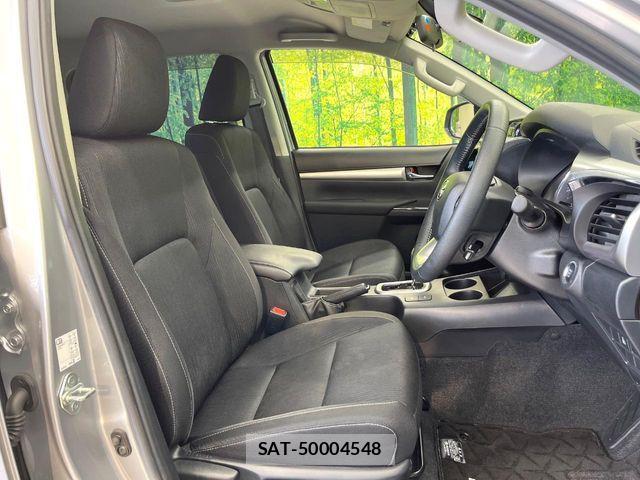 Toyota HILUX 2021-11 8457645-7