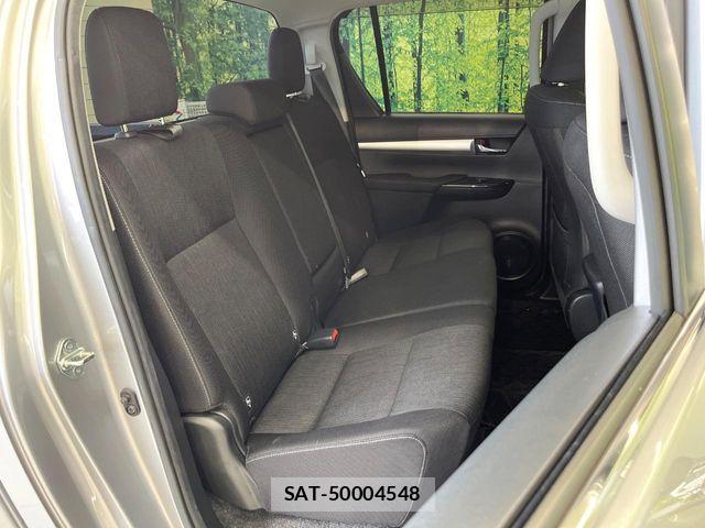Toyota HILUX 2021-11 8457645-8