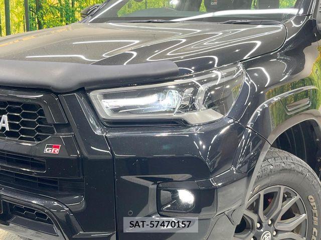 Toyota HILUX 2023-07 8457637-10