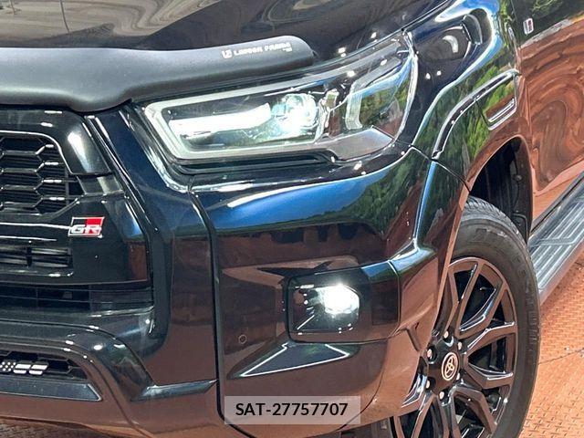Toyota HILUX 2022-05 8457640-11