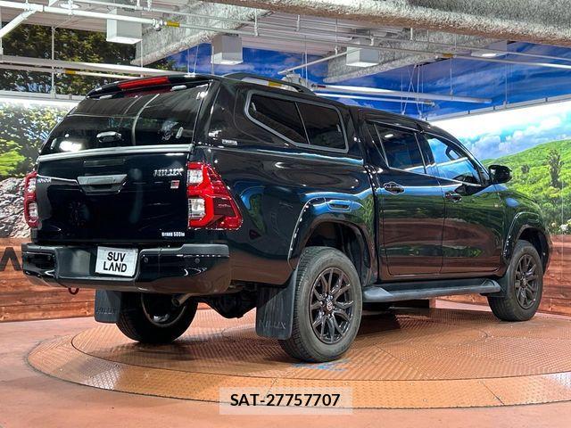 Toyota HILUX 2022-05 8457640-16