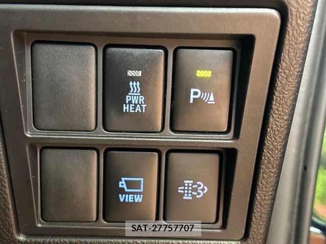 Toyota HILUX 2022-05 8457640-6