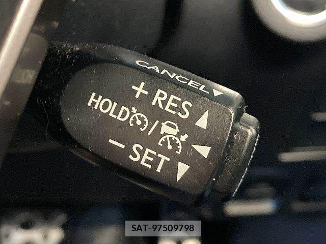 Toyota HILUX 2023-02 8485489-9