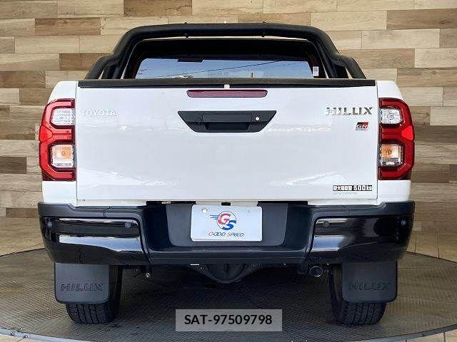 Toyota HILUX 2023-02 8485489-14