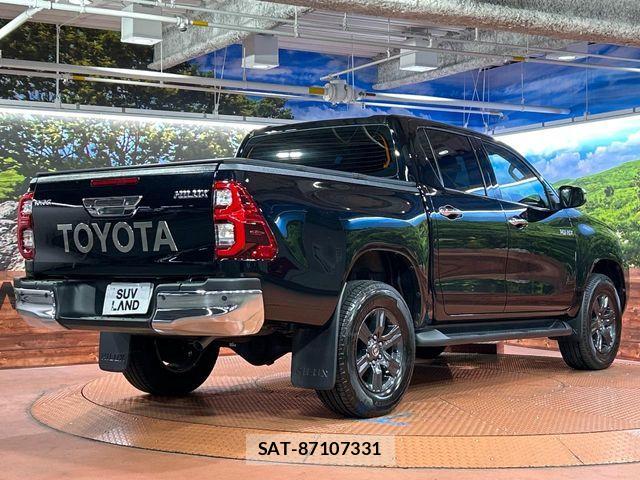 Toyota HILUX 2021-05 8525195-16