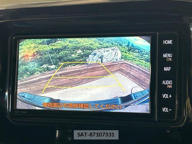 Toyota HILUX 2021-05 8525195-3