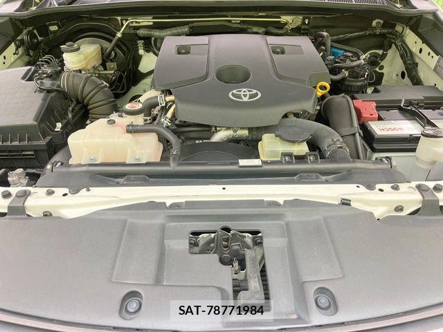 Toyota HILUX 2018-05 8525198-17