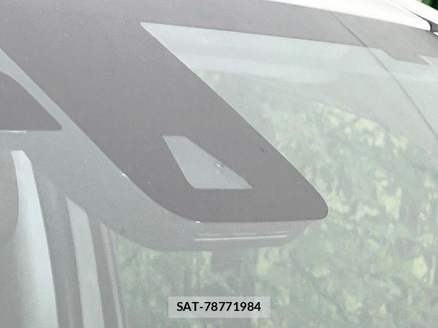 Toyota HILUX 2018-05 8525198-3