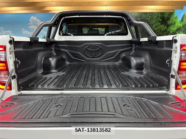 Toyota HILUX 2023-09 8525192-9