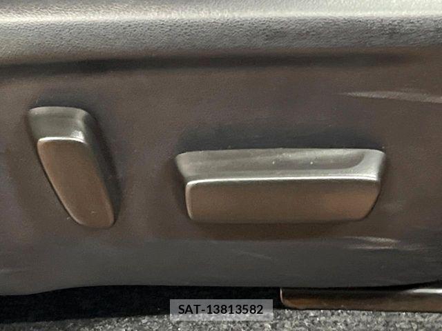 Toyota HILUX 2023-09 8525192-19