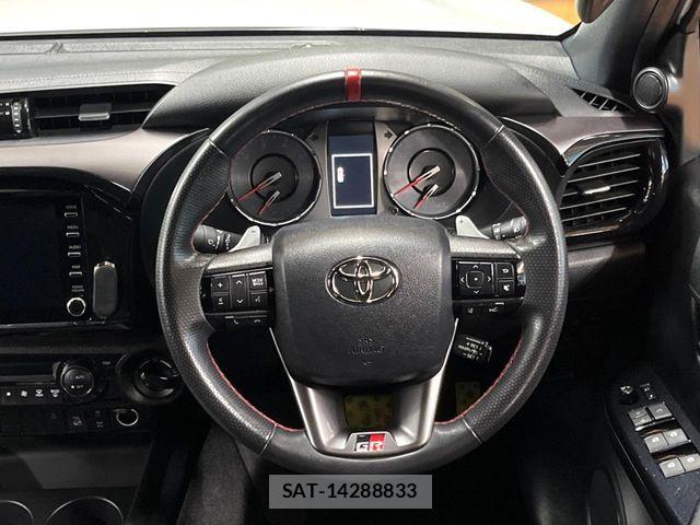 Toyota HILUX 2022-05 8525196-10