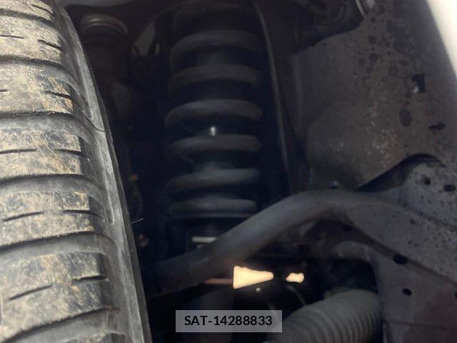 Toyota HILUX 2022-05 8525196-19