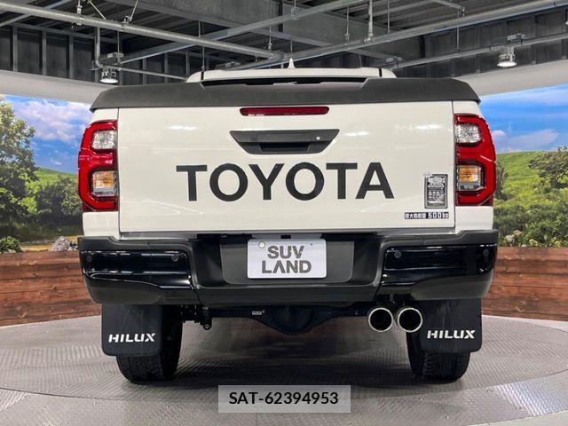 Toyota HILUX 2023-06 8525193-15