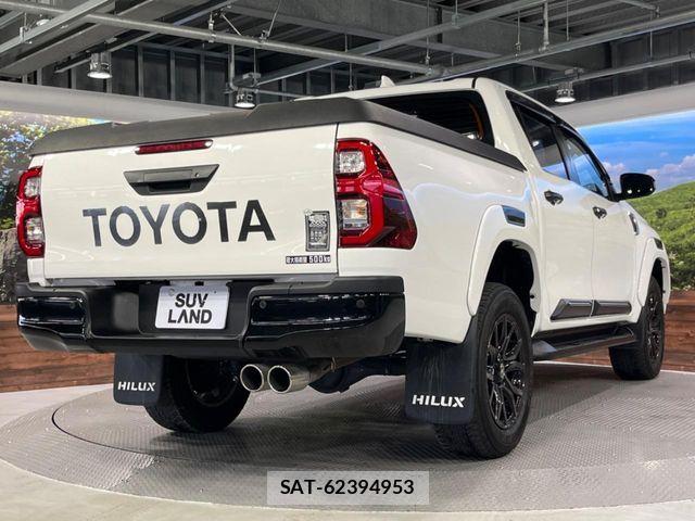 Toyota HILUX 2023-06 8525193-17