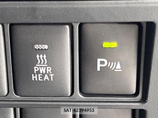 Toyota HILUX 2023-06 8525193-6