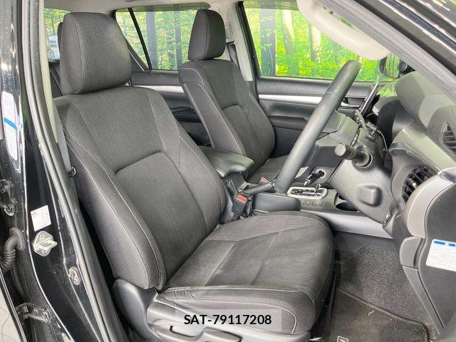Toyota HILUX 2023-03 8525197-7