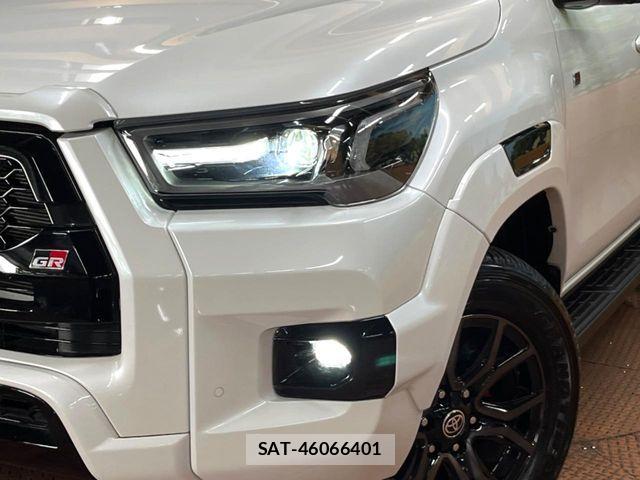Toyota HILUX 2023-11 8525194-11