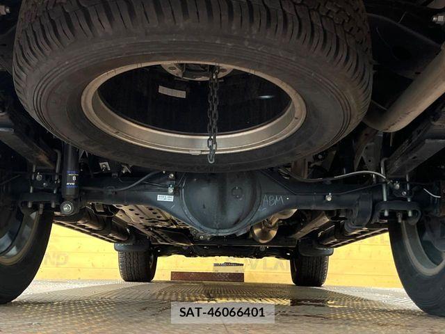 Toyota HILUX 2023-11 8525194-18