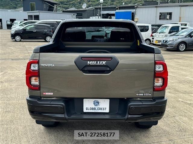 Toyota HILUX 2024-06 8525190-11