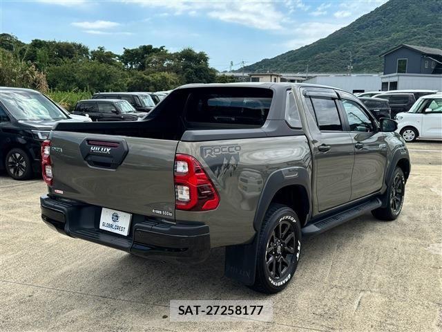 Toyota HILUX 2024-06 8525190-13