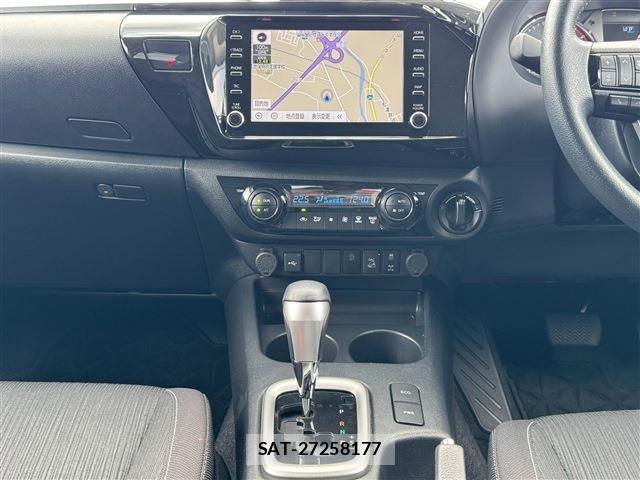 Toyota HILUX 2024-06 8525190-21