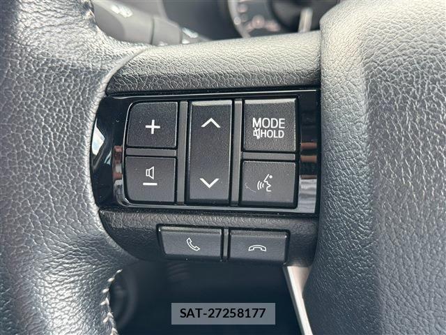 Toyota HILUX 2024-06 8525190-26