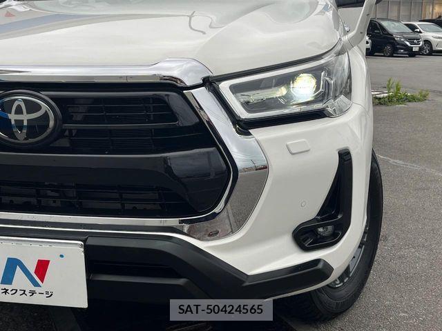 Toyota HILUX 2023-09 8562143-12